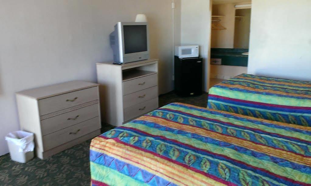 Budget Inn - Палатка Экстерьер фото
